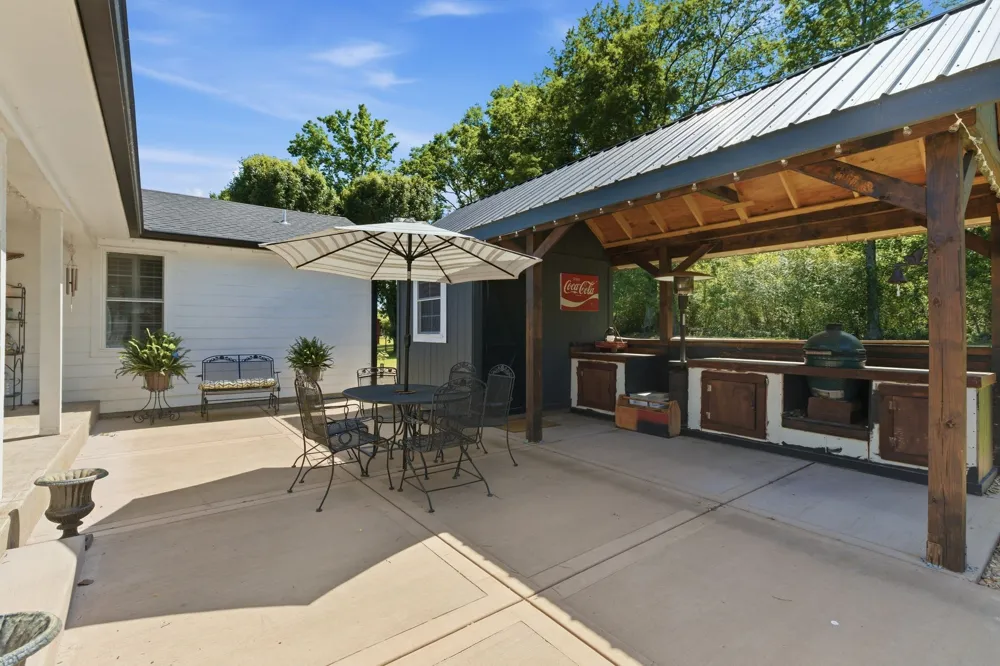 88 Riverbend Dr Woodbury, TN 37190