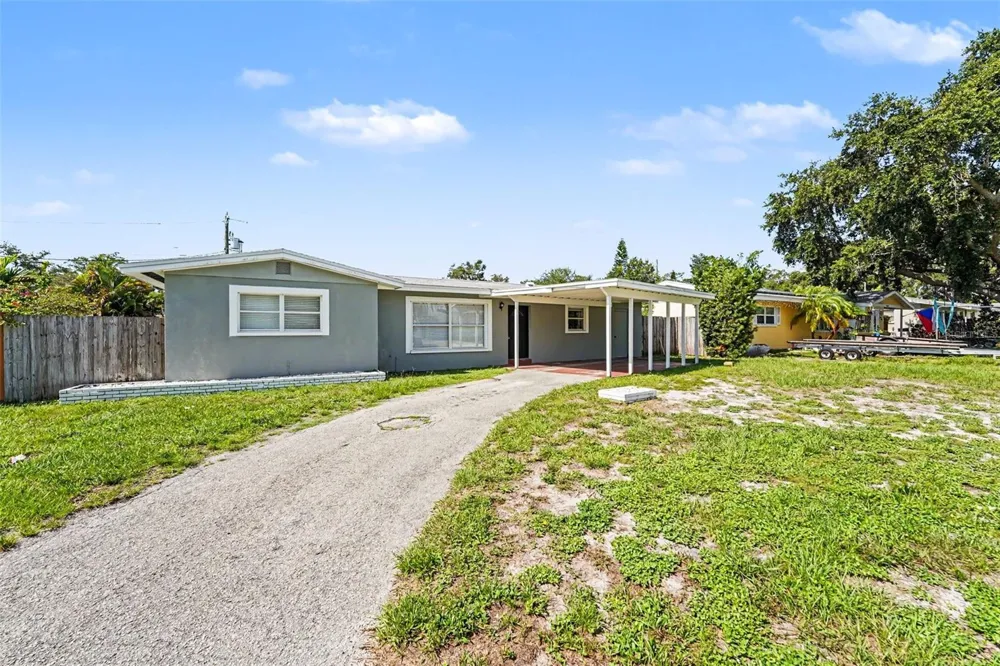 11428 75TH AVENUE Seminole, FL 33772