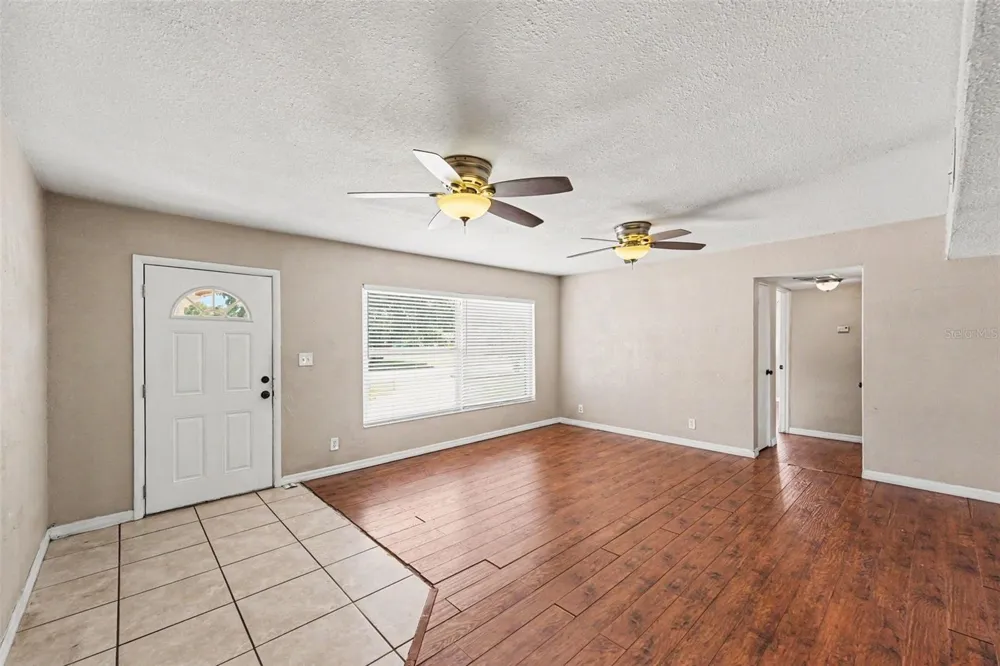 11428 75TH AVENUE Seminole, FL 33772