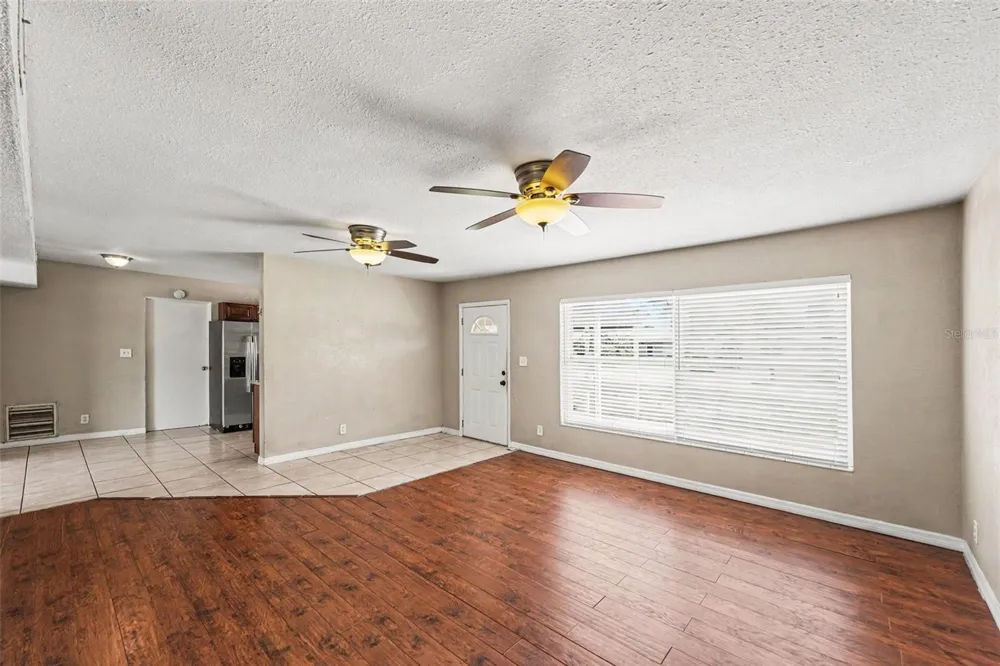 11428 75TH AVENUE Seminole, FL 33772
