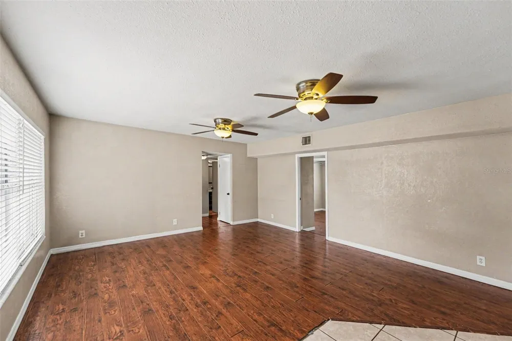 11428 75TH AVENUE Seminole, FL 33772