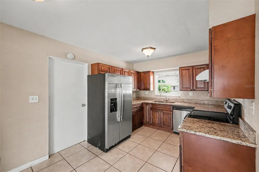 11428 75TH AVENUE Seminole, FL 33772