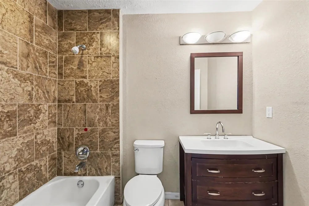11428 75TH AVENUE Seminole, FL 33772