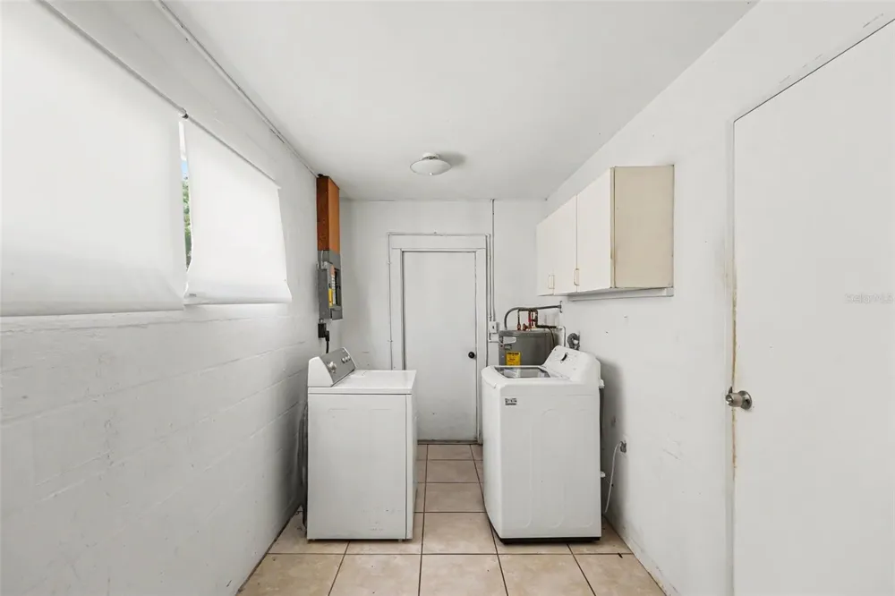 11428 75TH AVENUE Seminole, FL 33772