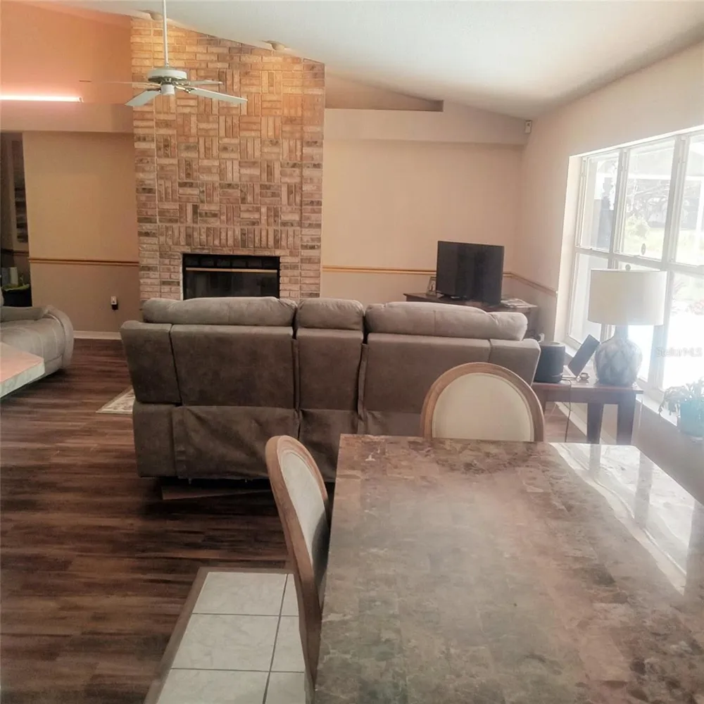 15301 MONTREAT WAY Tampa, FL 33625