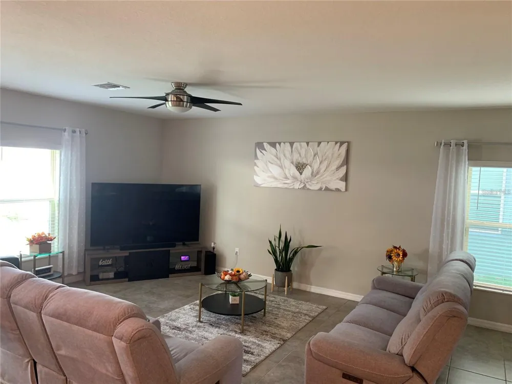 10460 CARLOWAY HILLS DRIVE Wimauma, FL 33598