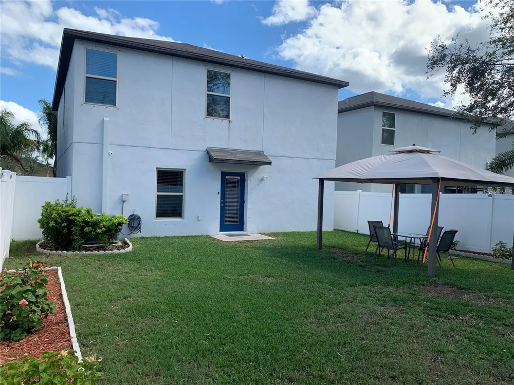 10460 CARLOWAY HILLS DRIVE Wimauma, FL 33598