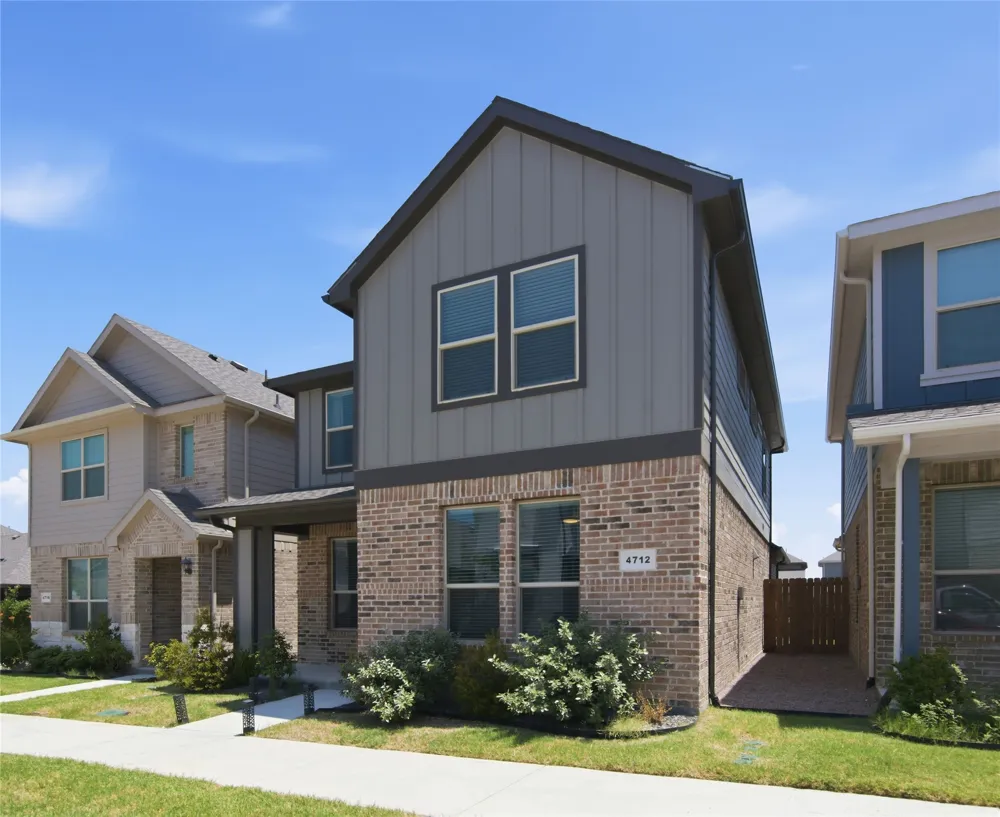 4712 Alliance Street Haltom City, TX 76117