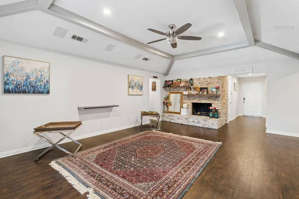 2416 Peachtree Lane Plano, TX 75074