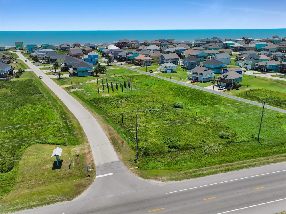 980 Copacabana Drive Crystal Beach, TX 77650