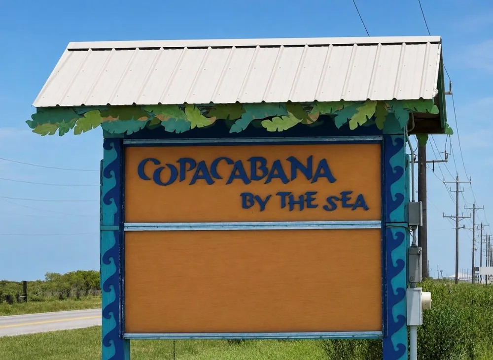 980 Copacabana Drive Crystal Beach, TX 77650