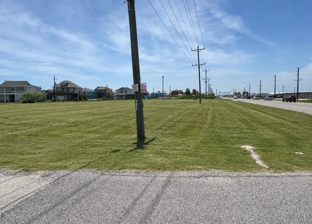 980 Copacabana Drive Crystal Beach, TX 77650