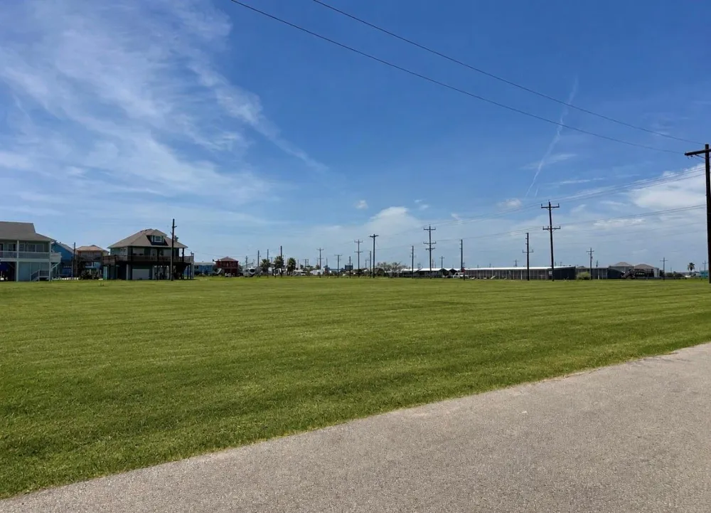 980 Copacabana Drive Crystal Beach, TX 77650