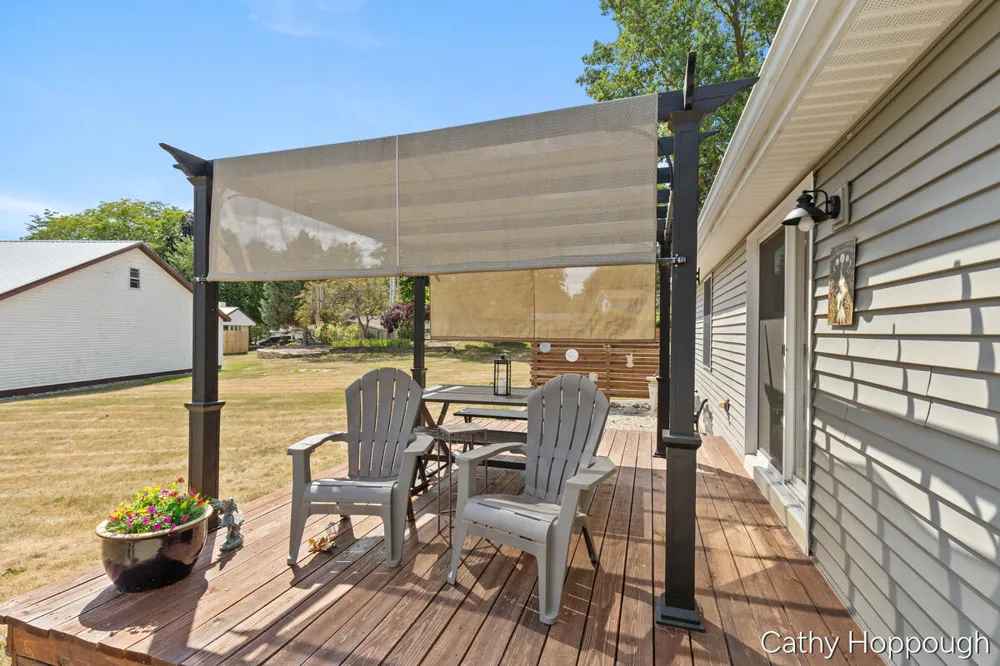 918 Emerald Circle Lake Odessa, MI 48849