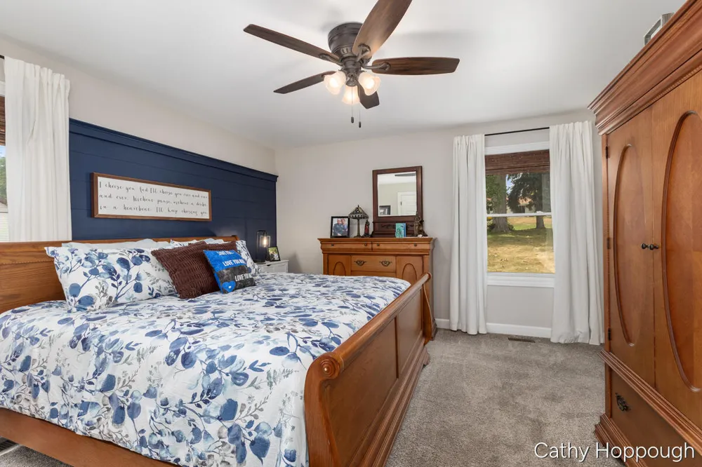 918 Emerald Circle Lake Odessa, MI 48849