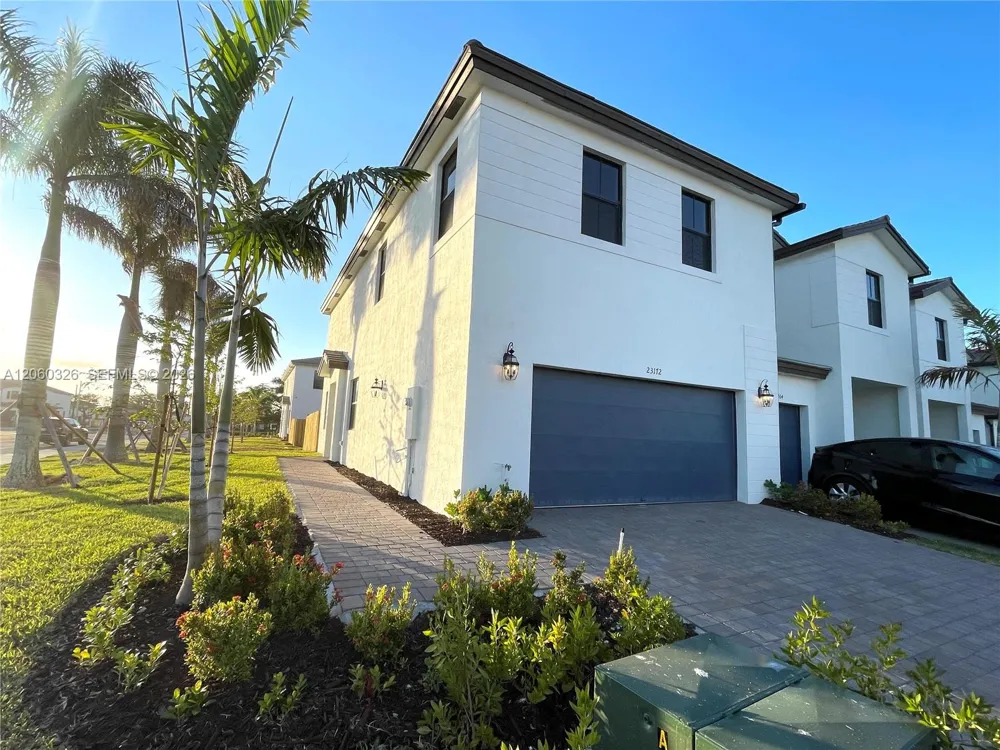 23172 SW 130th Ave #23172 Miami, FL 33170