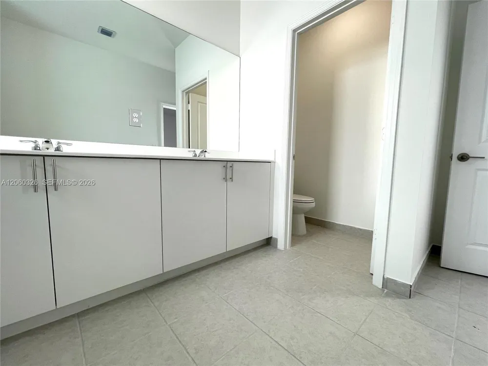 23172 SW 130th Ave #23172 Miami, FL 33170