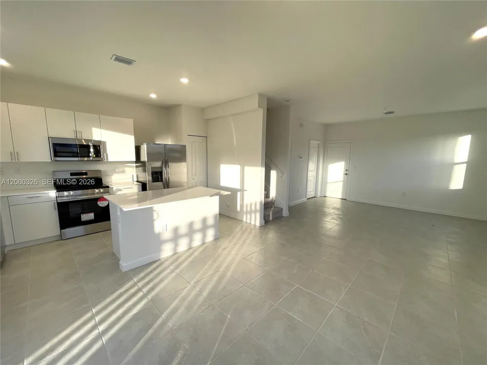23172 SW 130th Ave #23172 Miami, FL 33170