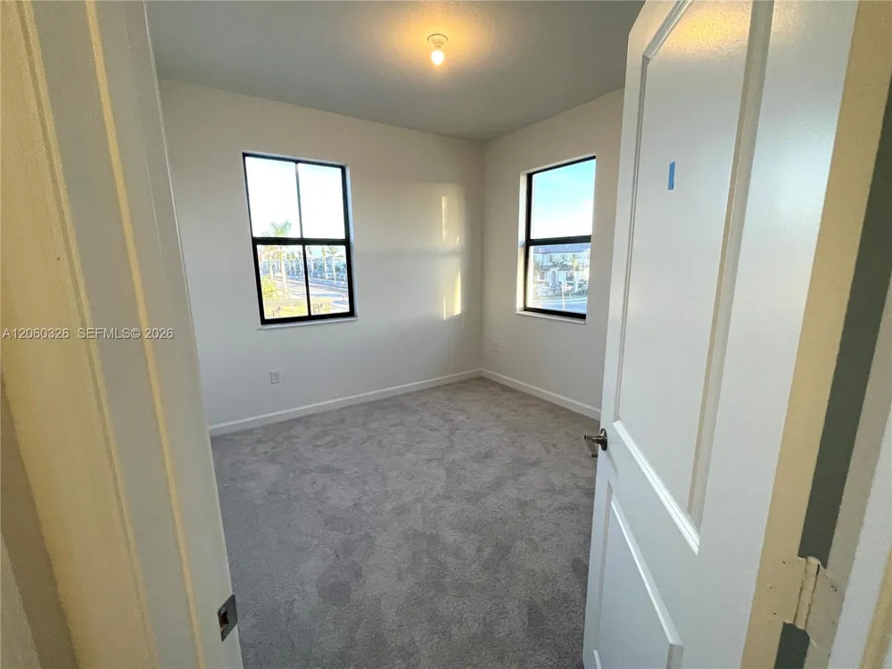23172 SW 130th Ave #23172 Miami, FL 33170