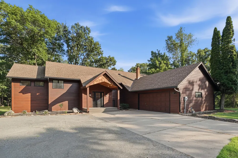 10761 Penfield Avenue Court Stillwater, MN 55082
