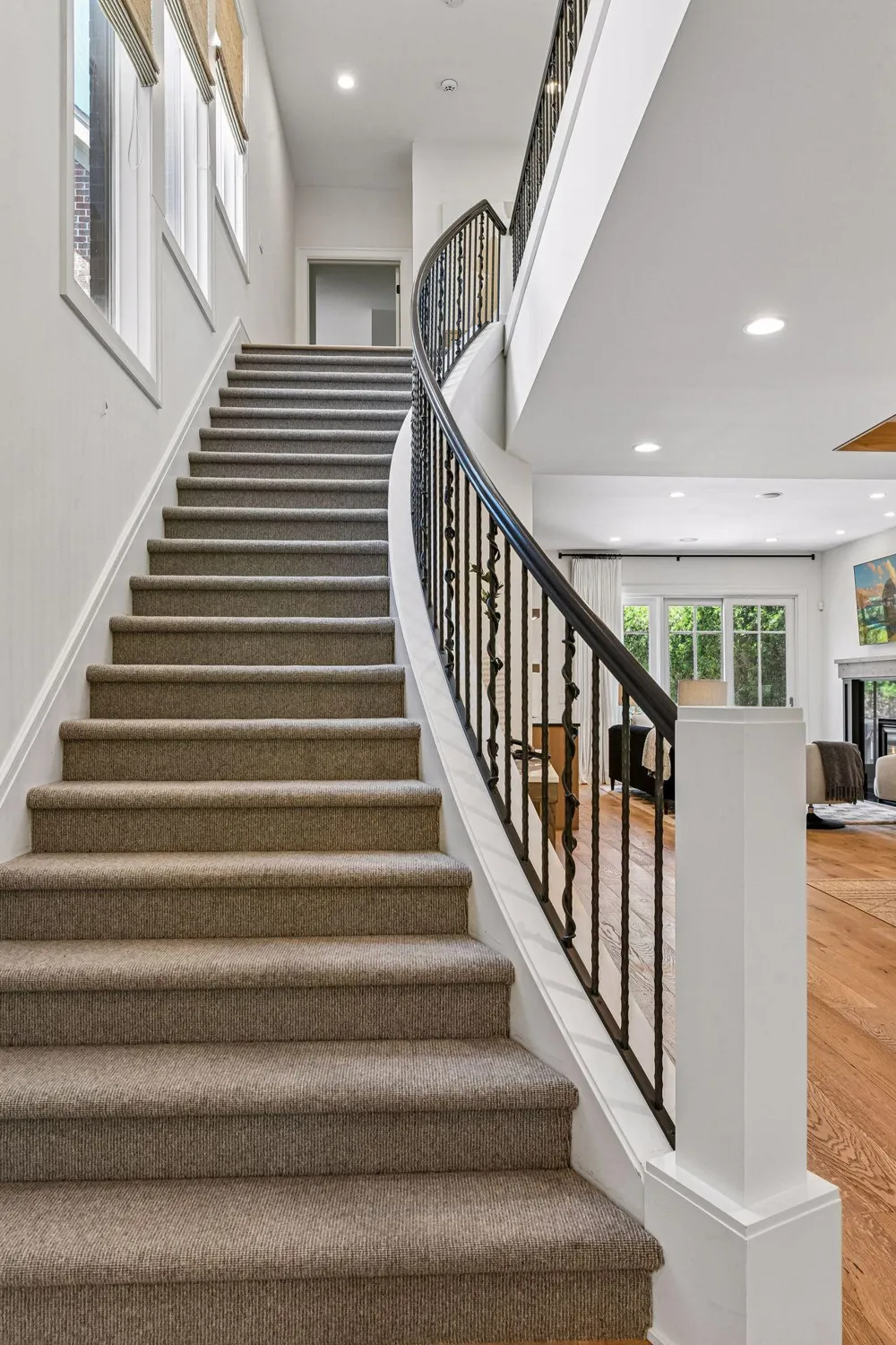 715 Rice Street E Wayzata, MN 55391
