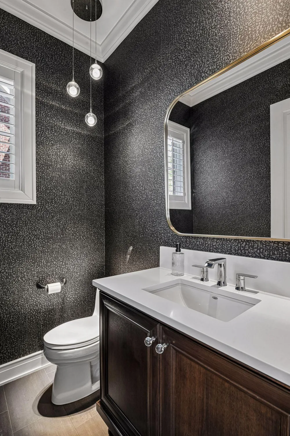 715 Rice Street E Wayzata, MN 55391