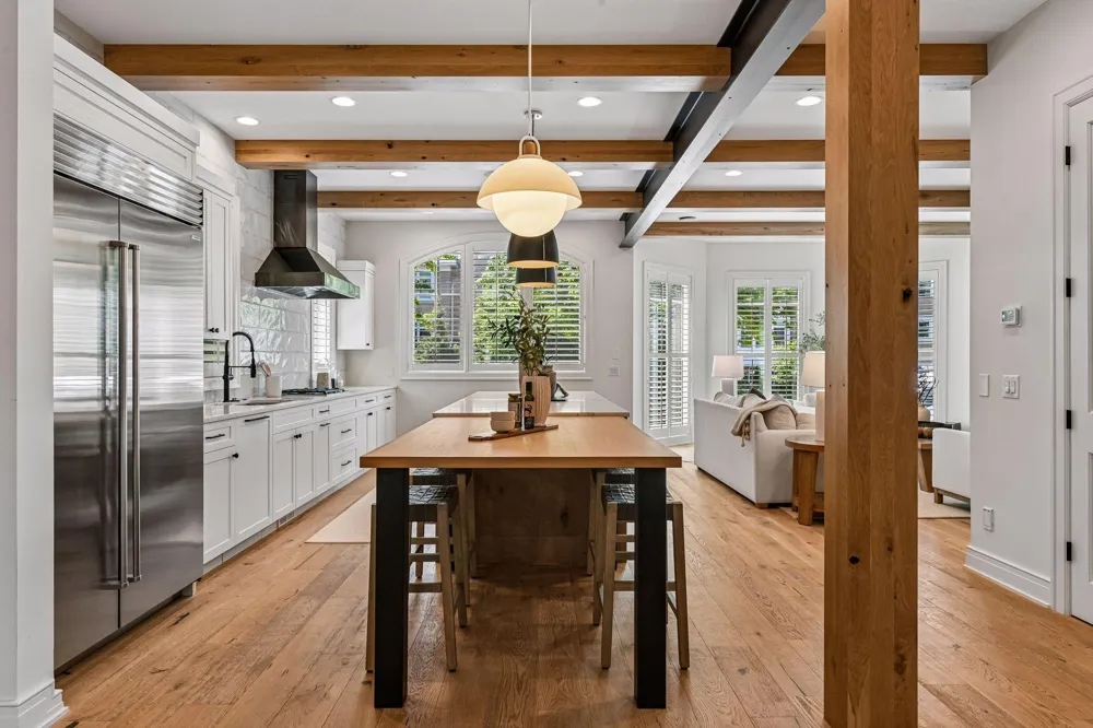 715 Rice Street E Wayzata, MN 55391