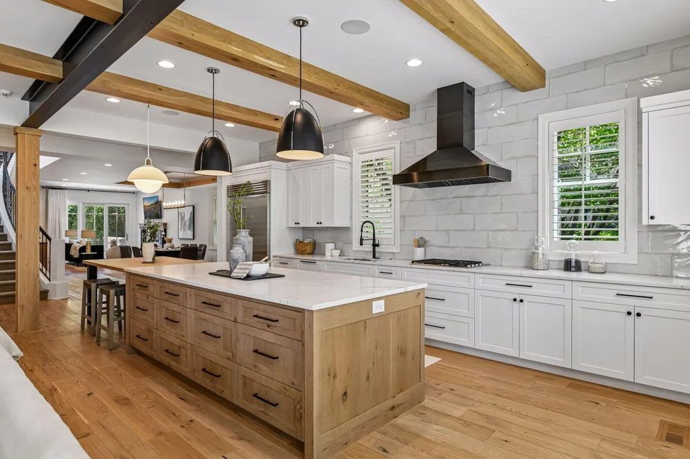 715 Rice Street E Wayzata, MN 55391