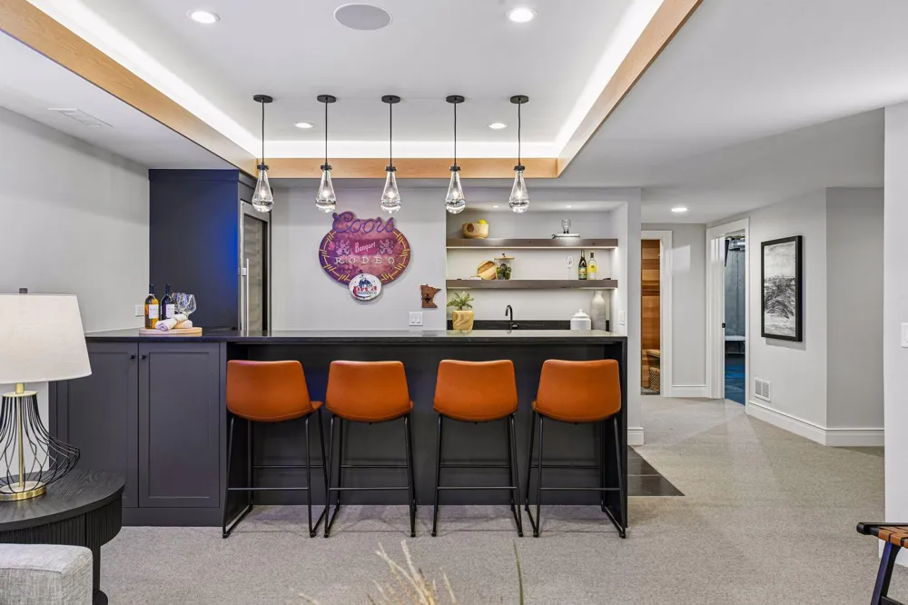 715 Rice Street E Wayzata, MN 55391