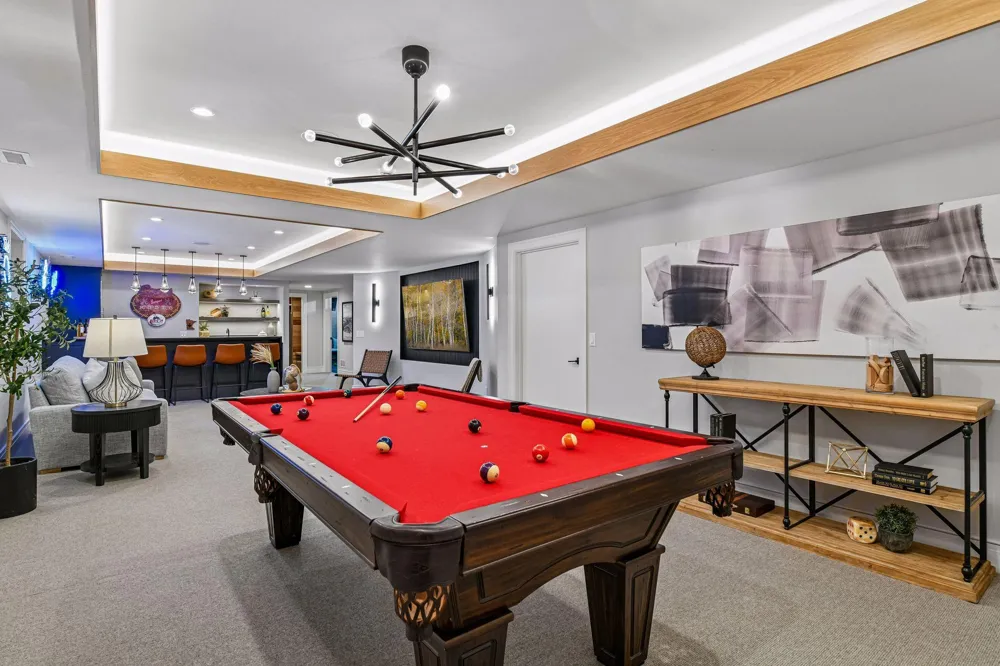 715 Rice Street E Wayzata, MN 55391