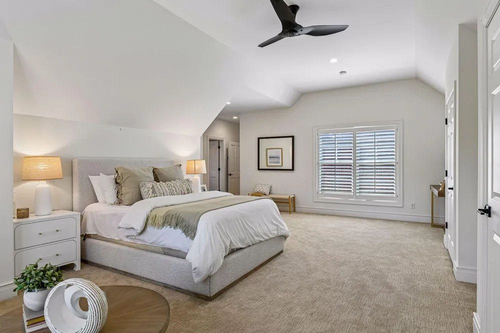 715 Rice Street E Wayzata, MN 55391