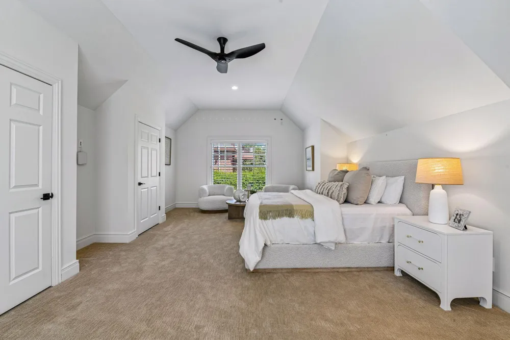 715 Rice Street E Wayzata, MN 55391