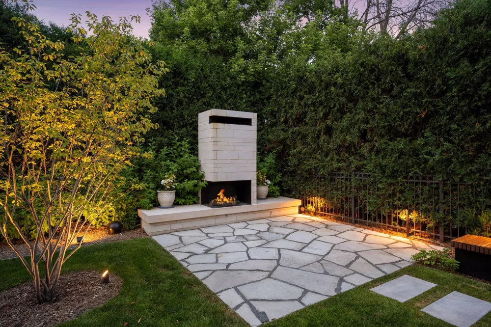 715 Rice Street E Wayzata, MN 55391