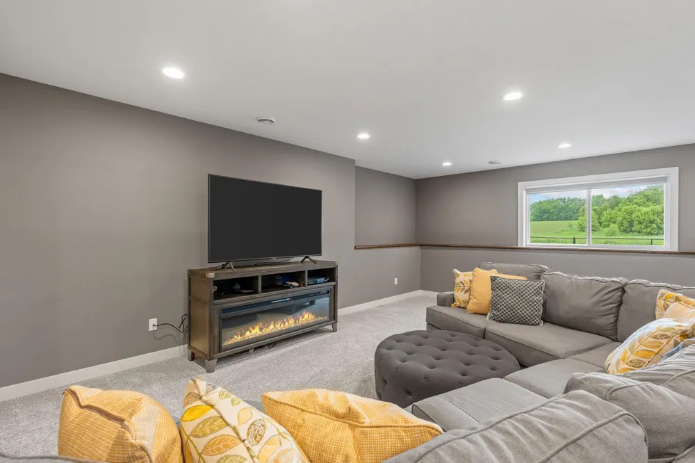 305 Art Street NW New Prague, MN 56071
