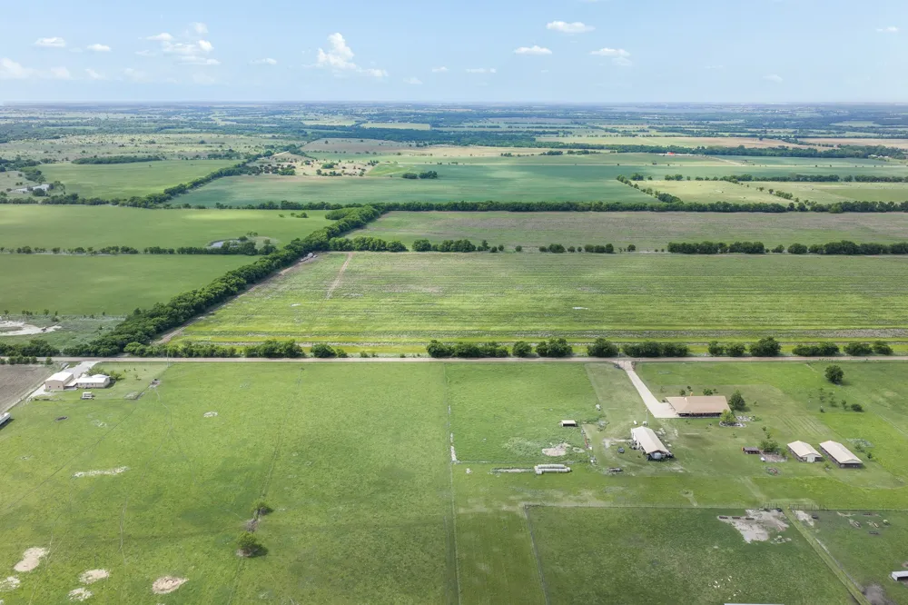 7811 County Road 1106 Rio Vista, TX 76093