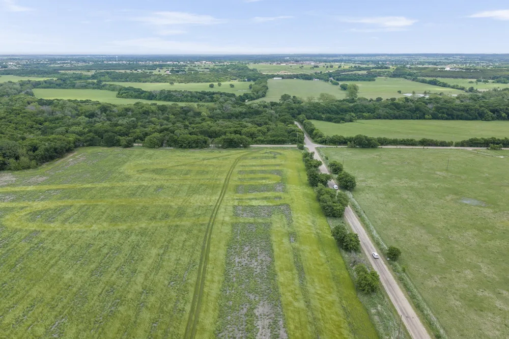 7811 County Road 1106 Rio Vista, TX 76093
