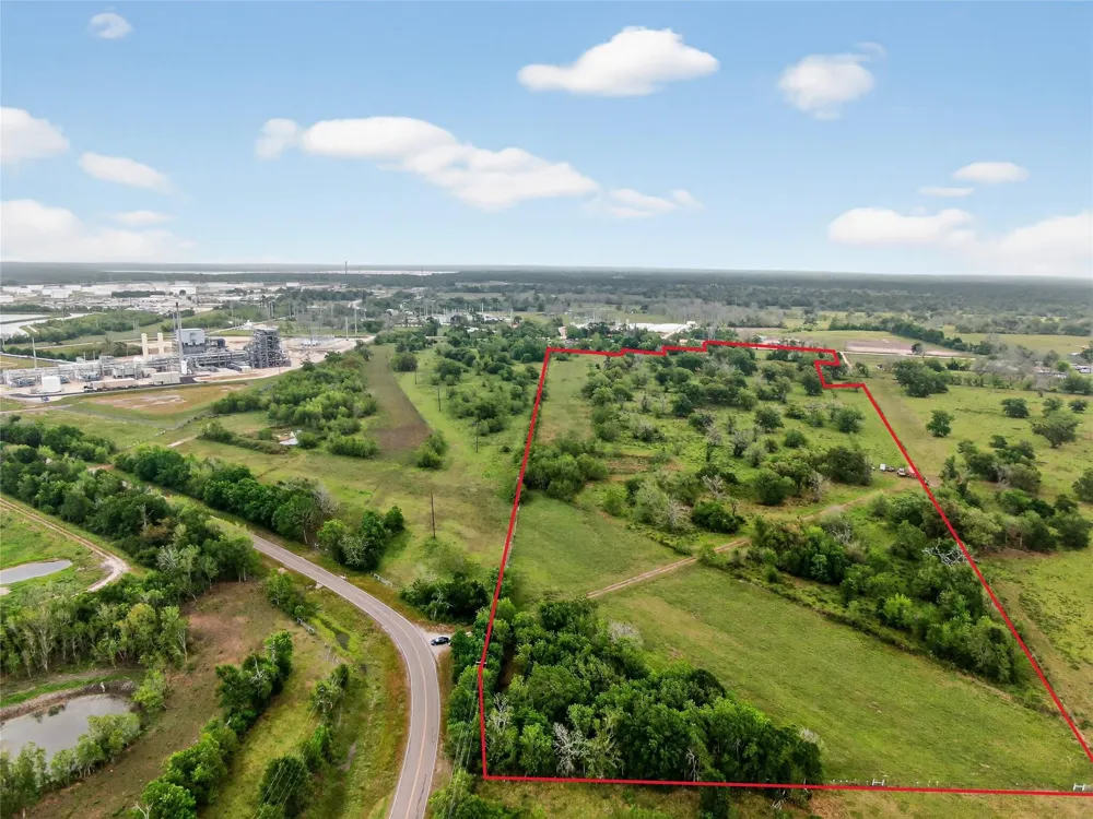 524 Fm 524 Sweeny, TX 77480