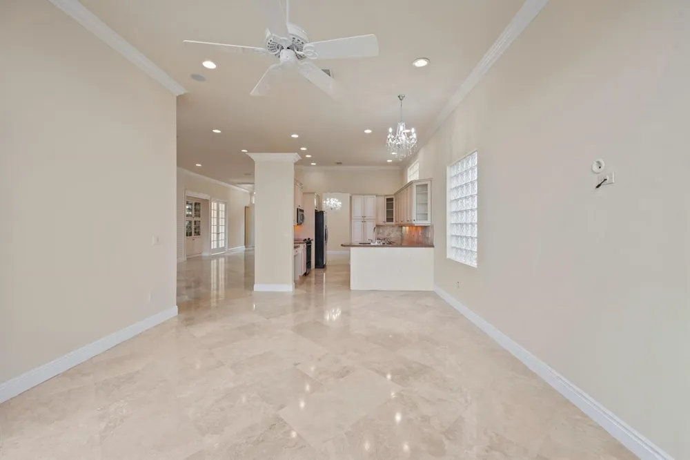 8887 VIA PRESTIGIO W Wellington, FL 33411