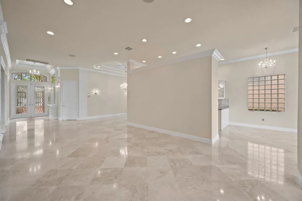 8887 VIA PRESTIGIO W Wellington, FL 33411