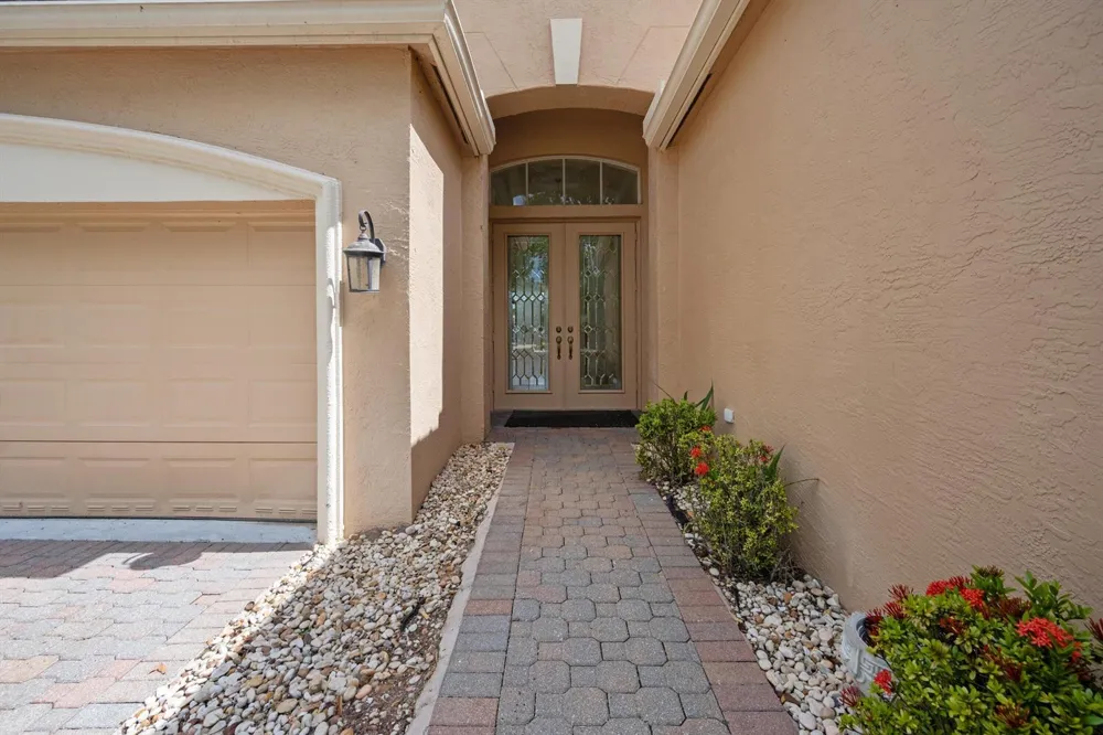 8887 VIA PRESTIGIO W Wellington, FL 33411