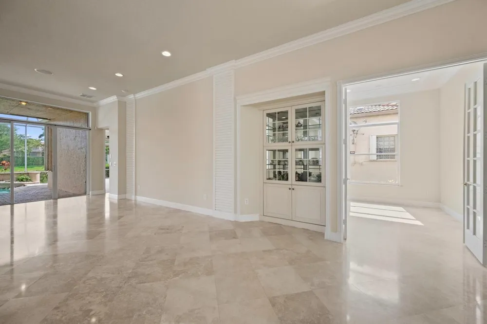 8887 VIA PRESTIGIO W Wellington, FL 33411