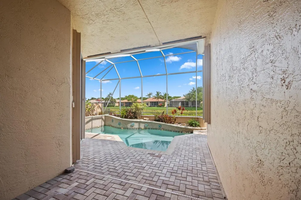 8887 VIA PRESTIGIO W Wellington, FL 33411