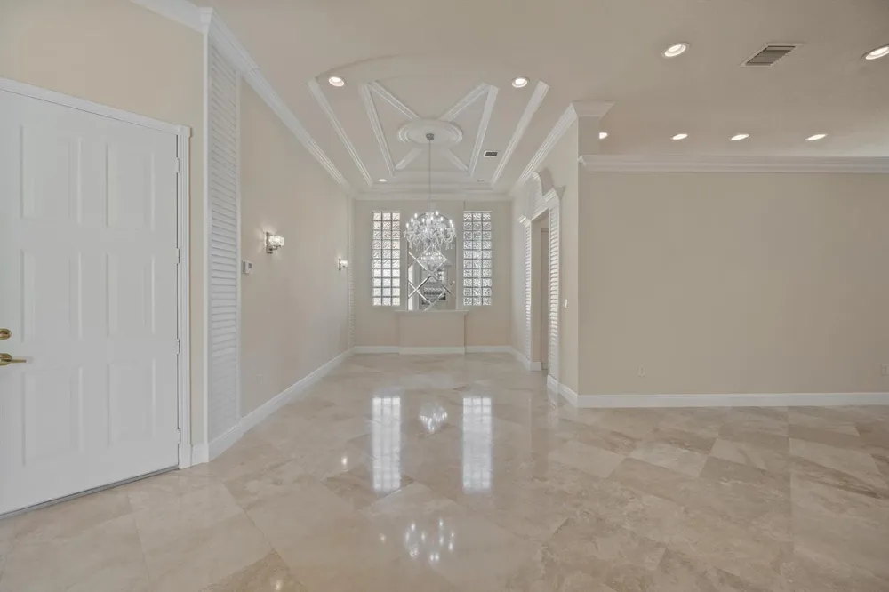 8887 VIA PRESTIGIO W Wellington, FL 33411