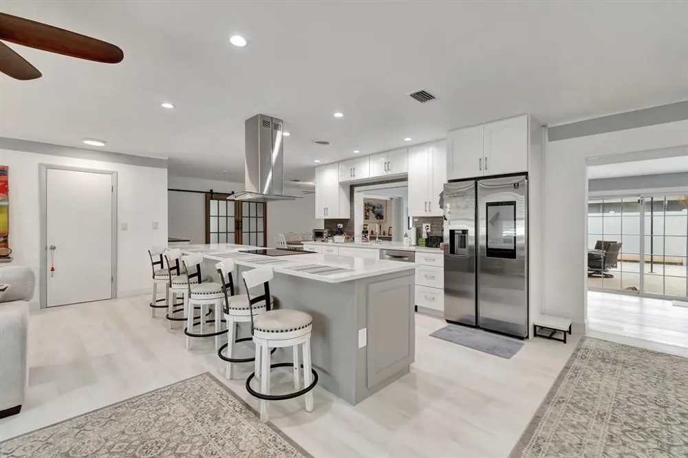 4450 NE 23RD AVENUE Lighthouse Point, FL 33064