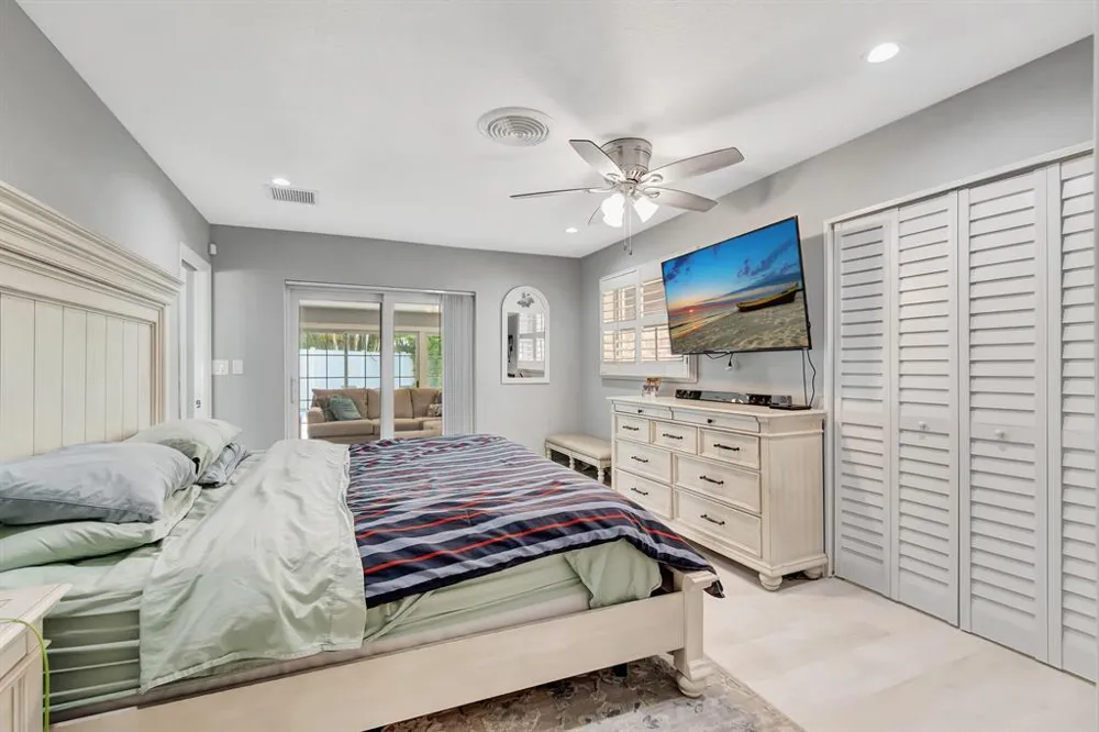 4450 NE 23RD AVENUE Lighthouse Point, FL 33064
