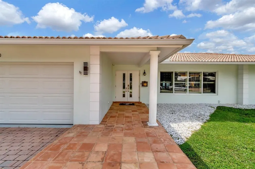 4450 NE 23RD AVENUE Lighthouse Point, FL 33064