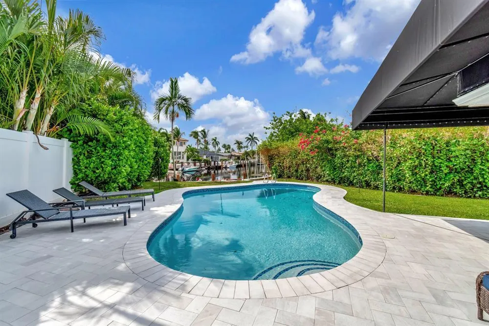 4450 NE 23RD AVENUE Lighthouse Point, FL 33064