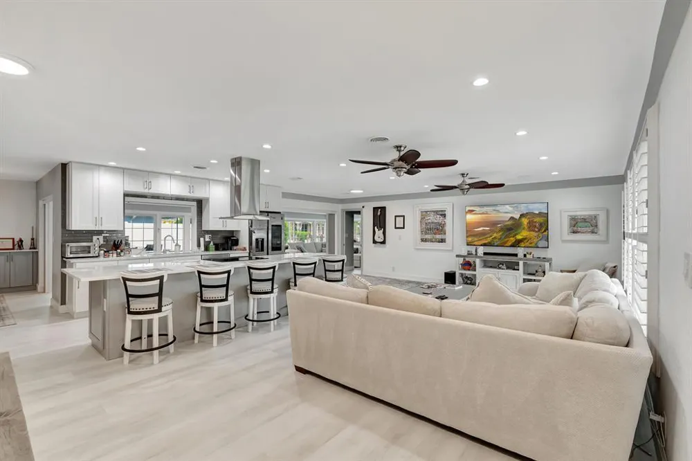 4450 NE 23RD AVENUE Lighthouse Point, FL 33064