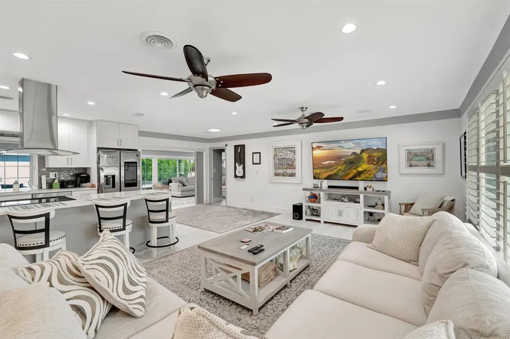 4450 NE 23RD AVENUE Lighthouse Point, FL 33064