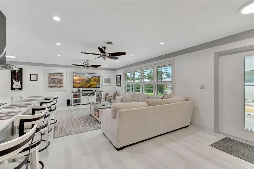 4450 NE 23RD AVENUE Lighthouse Point, FL 33064